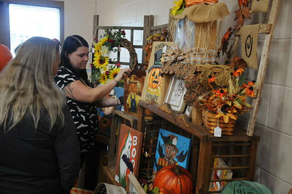 Felicia Entrikin of Dow finds a unique gift during the Jerseyville Craft Fair.