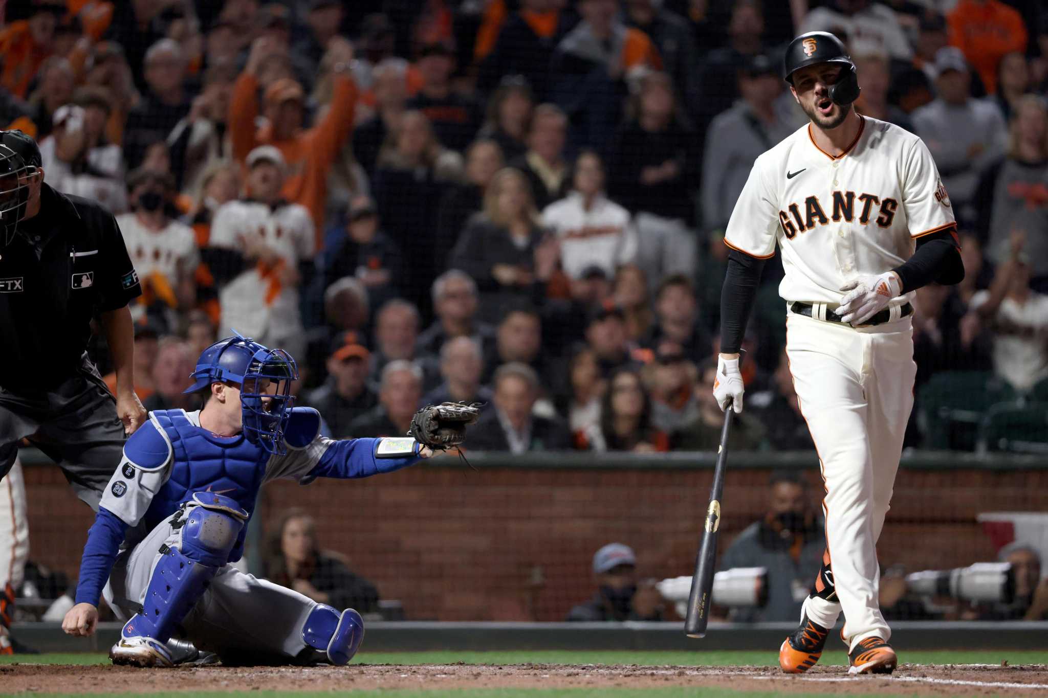 After tough Game 5 calls, Giants’ Kris Bryant in favor of more