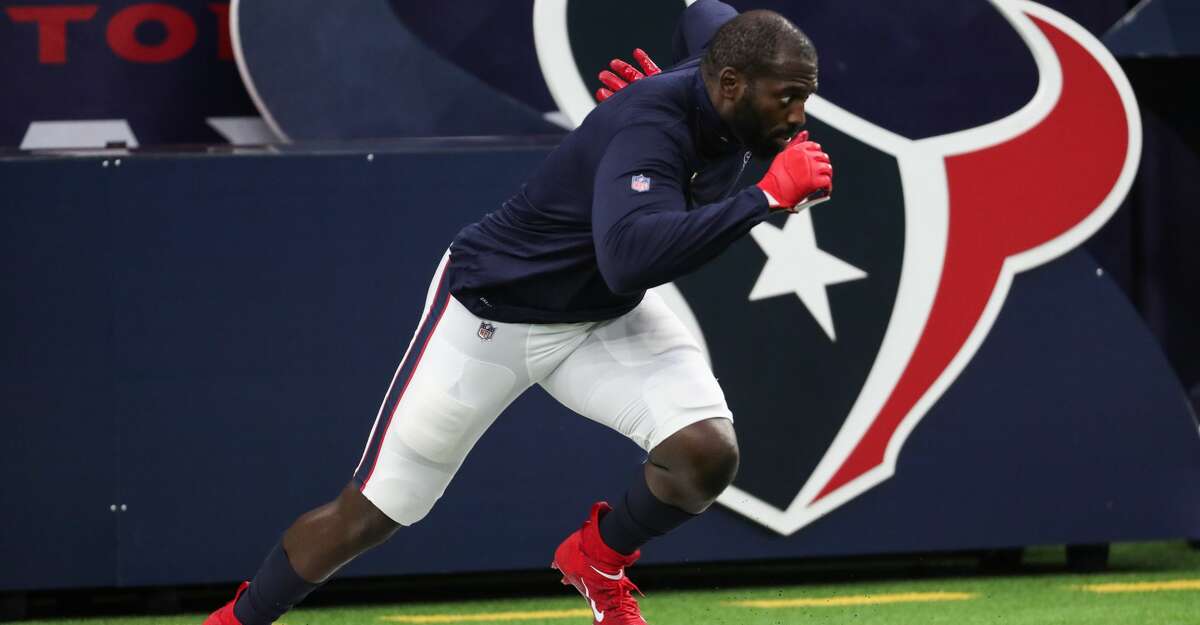 Texans release veteran defensive end Mercilus