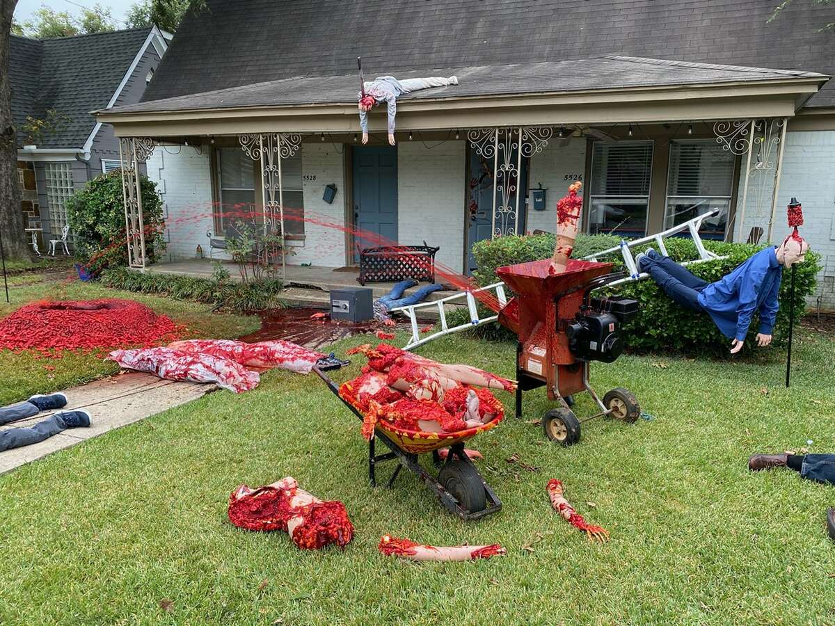 The Dallas Massacre\': Gory Halloween display goes viral for its ...
