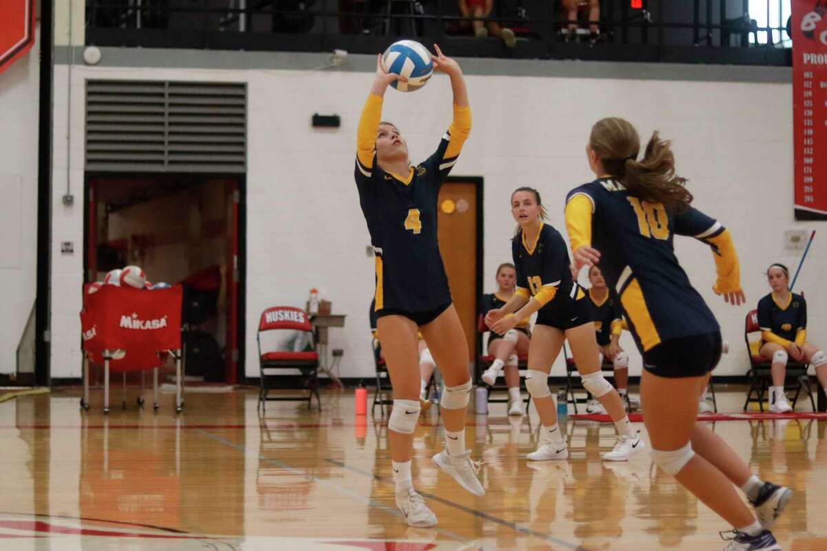 Raegan Codden took over setting duties this year as a senior after previously playing libero. (File photo)