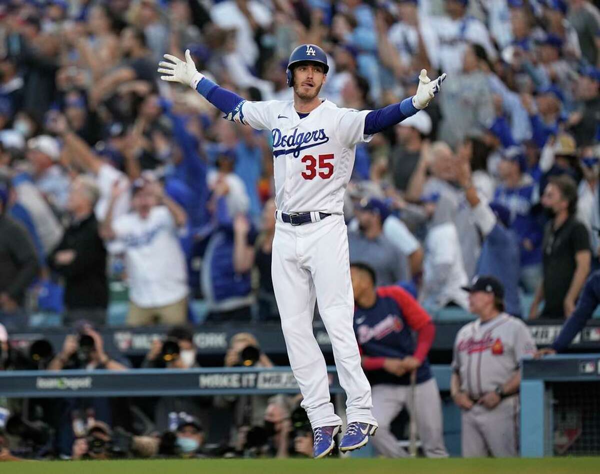 Cody Bellinger's two-run homer, 06/03/2022