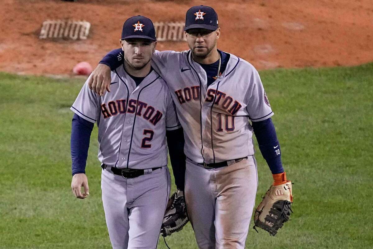 ALCS Game 4: Astros score seven runs in ninth inning to beat Red Sox