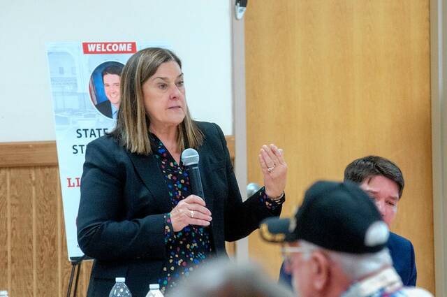 Gun ownership ID cards a hot topic of town hall meeting - Vimarsana News