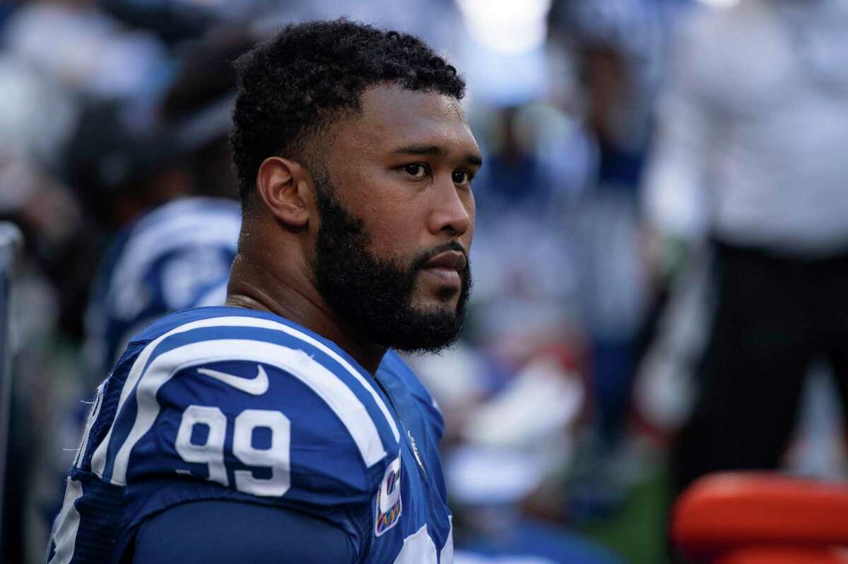 Source: 49ers trade DeForest Buckner to Colts