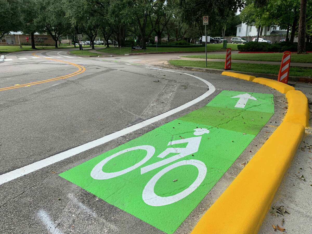 A new intersection at Rice and Sunset boulevards features a dedicated bike lane. 