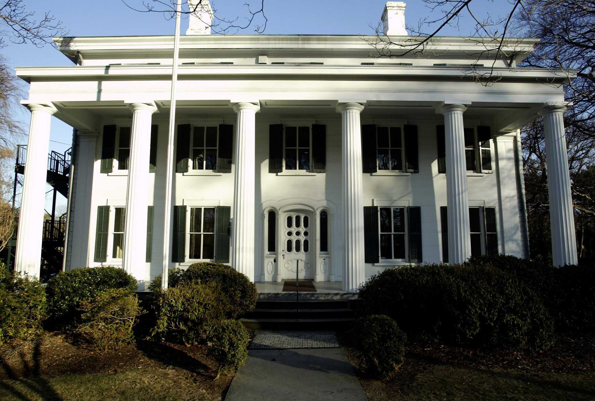 History Center and Fairfield residents at odds over Burr Homestead events - Vimarsana News