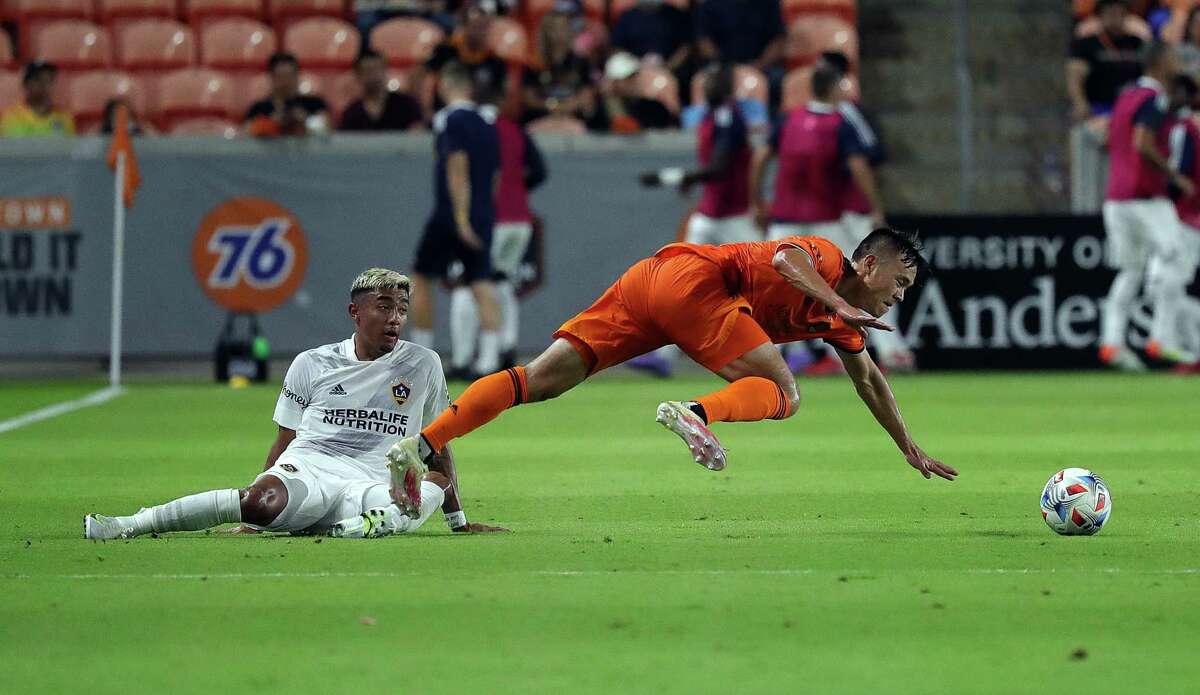 Houston Dynamo uninspired play in 3-0 loss at PNC Stadium