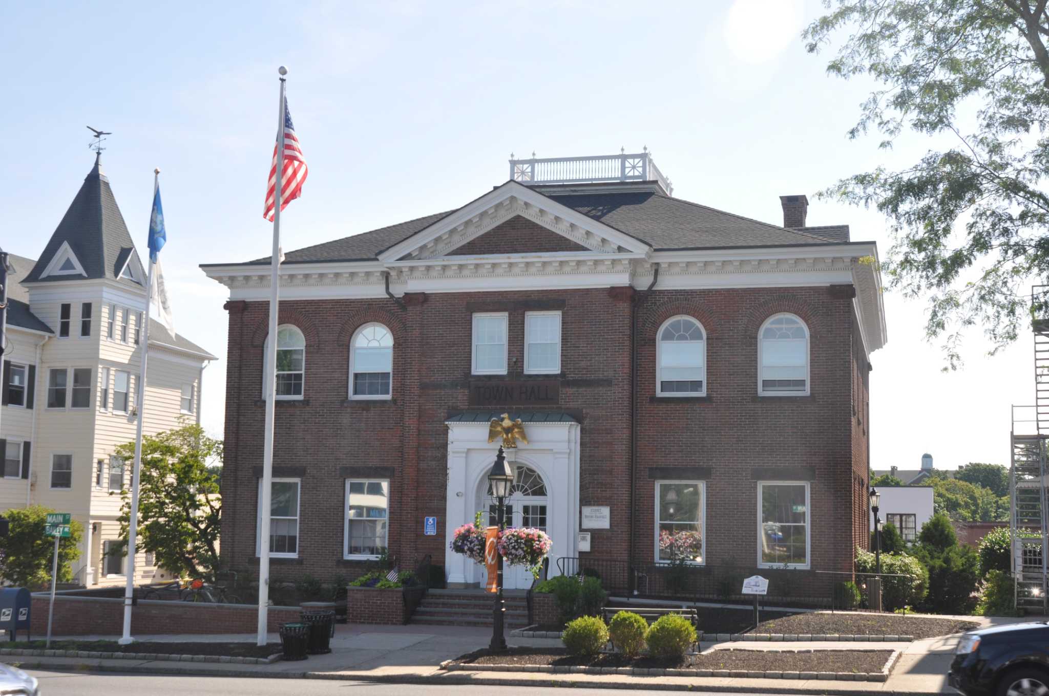 Four candidates running for Ridgefield's Board of Finance - Vimarsana News