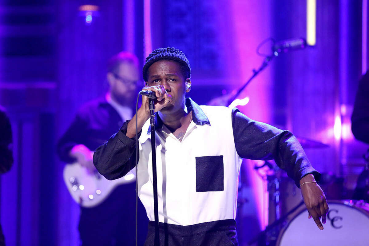 LEON BRIDGES shares his iconic fashion with fans through the fashion rental site, Wardrobe. 