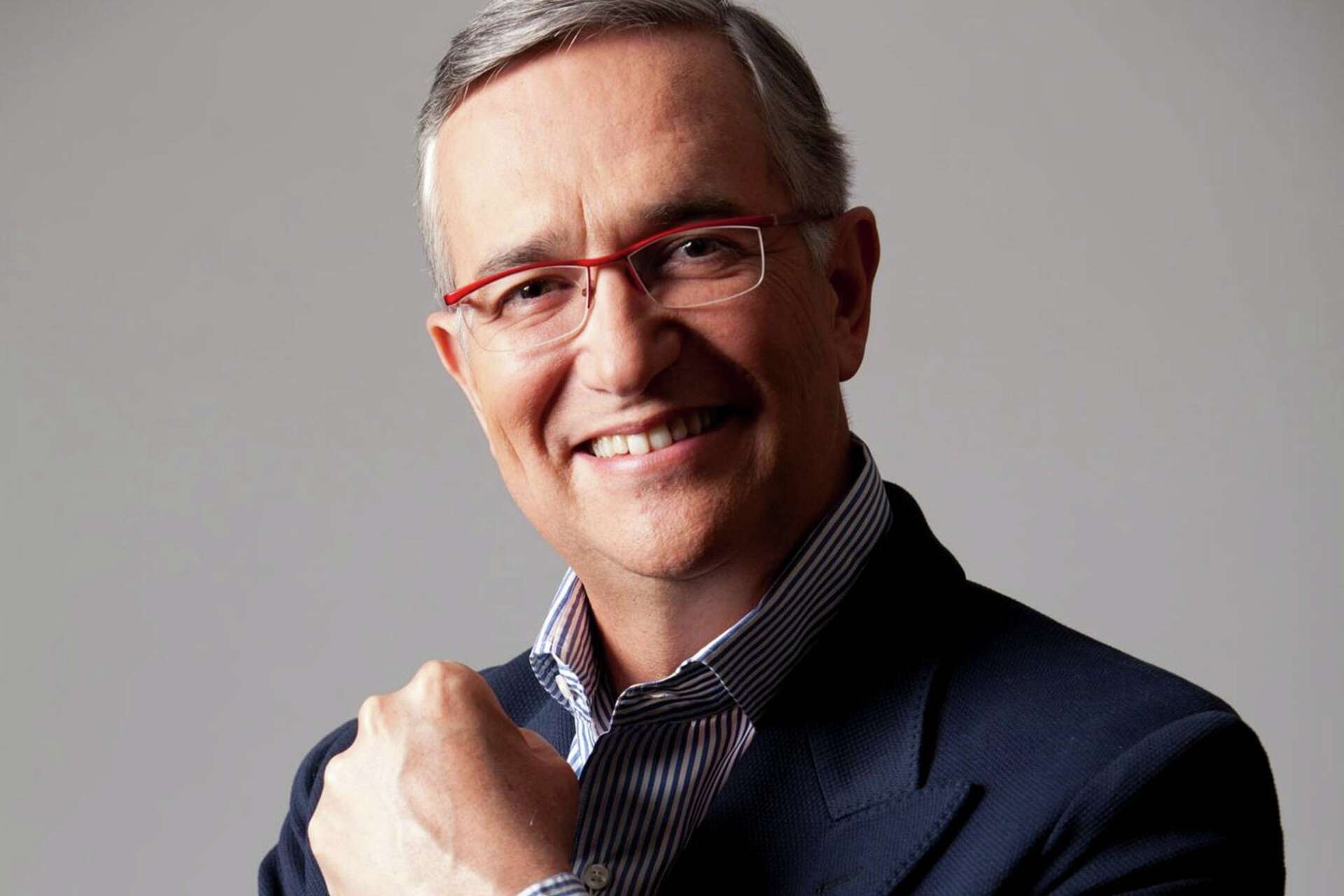 35 thousand people participated to win the monetary gift of Ricardo Salinas  Pliego on the occasion of his birthday