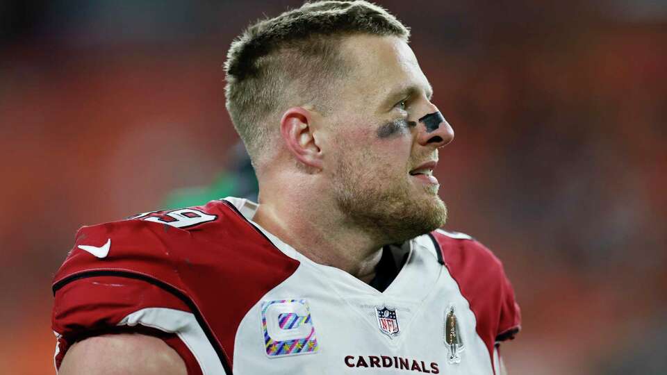 The uniform is different but the look is the same for former Texan J.J. Watt, now in Arizona.