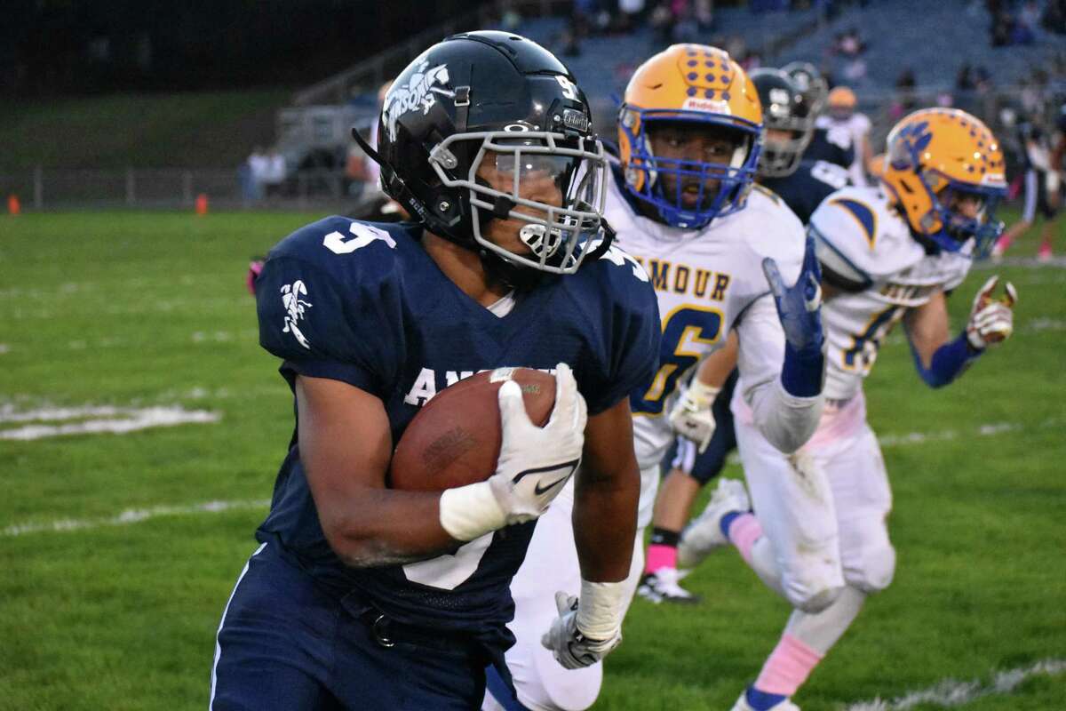 The 2021 CIAC football playoff pairings are set