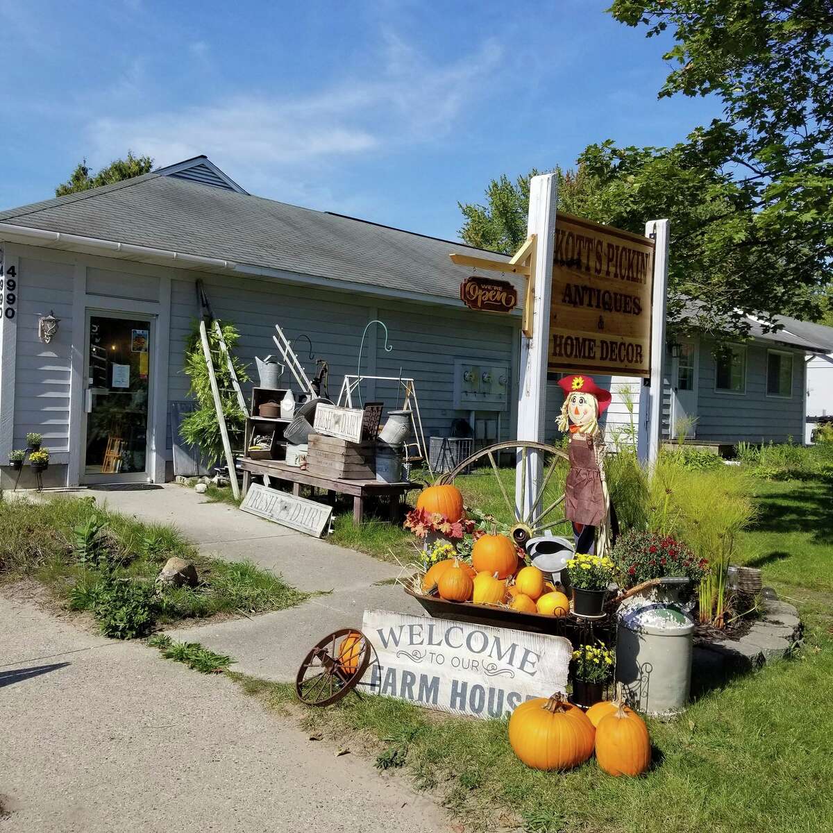 Meet two generations of Onekama entrepreneurs