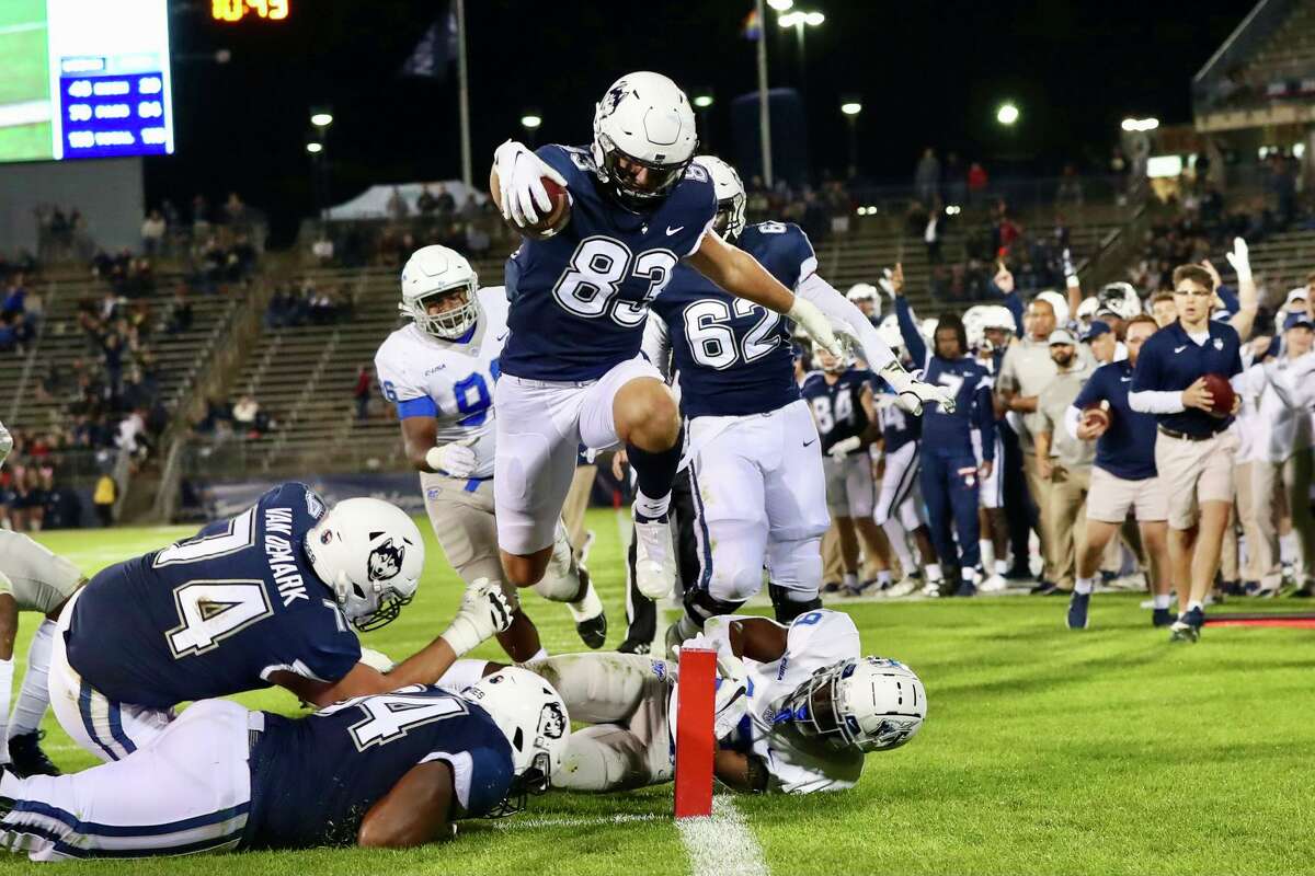 UConn and CBS Sports Announce Football Game Times for 2021 Season -  University of Connecticut Athletics