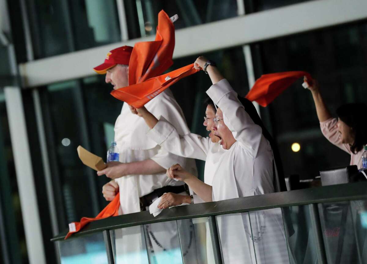 These Nuns Are The Biggest Houston Astros Fans & They Are Always Attending  Games - Narcity