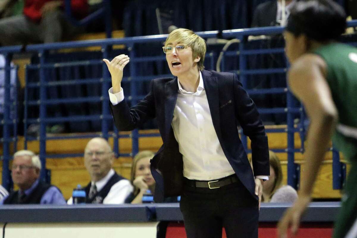 Yale women's basketball coach Allison Guth.