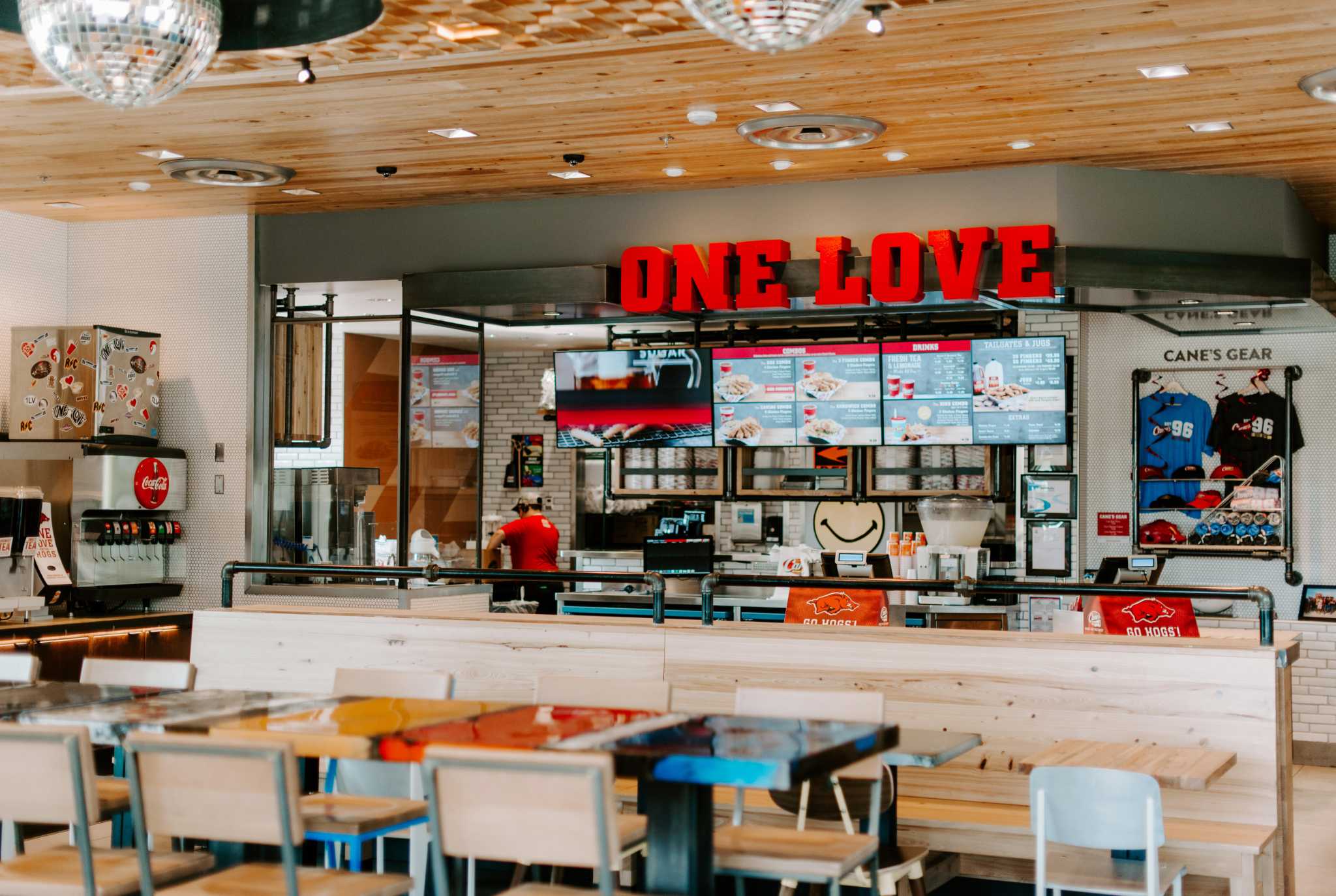 Raising Cane’s seeks over 350 crewmembers for three new Houston restaurants
