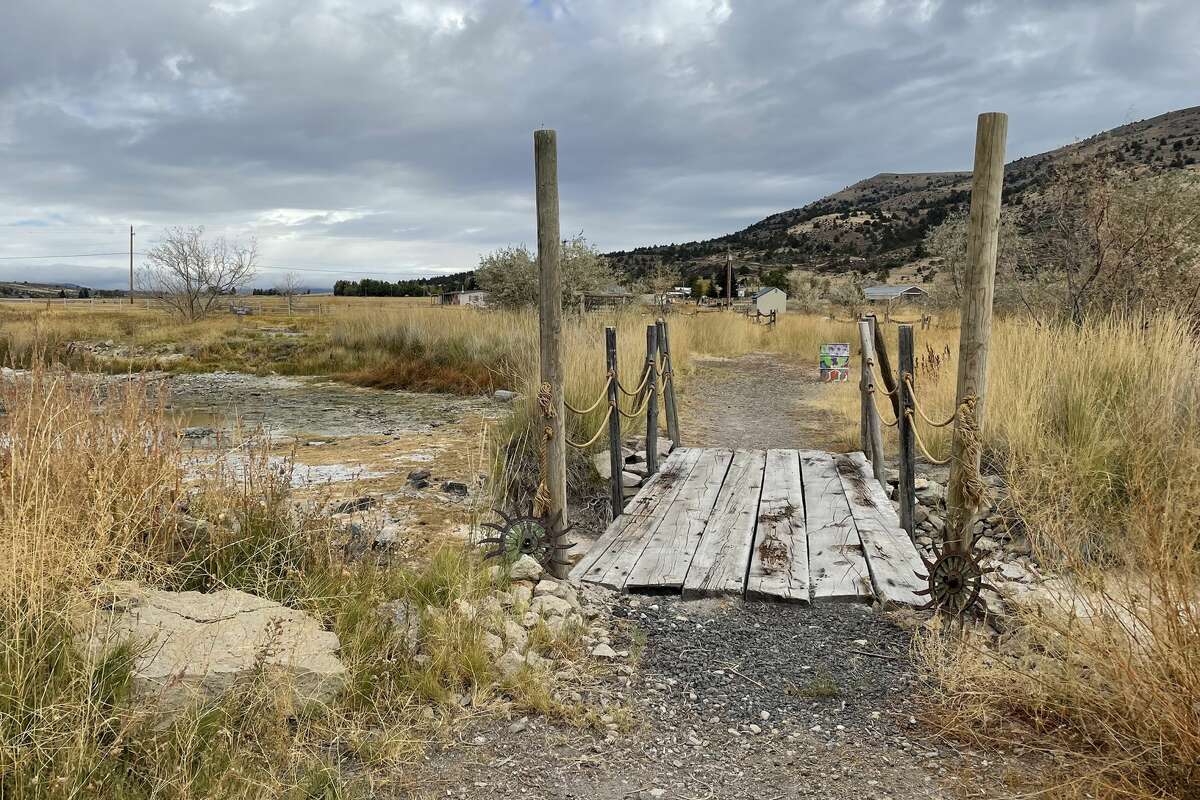 On the CaliforniaOregon border, Lakeview is a high desert town built