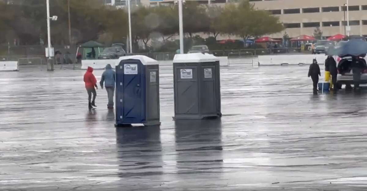 Wind blows porta potties outside of Levi's Stadium