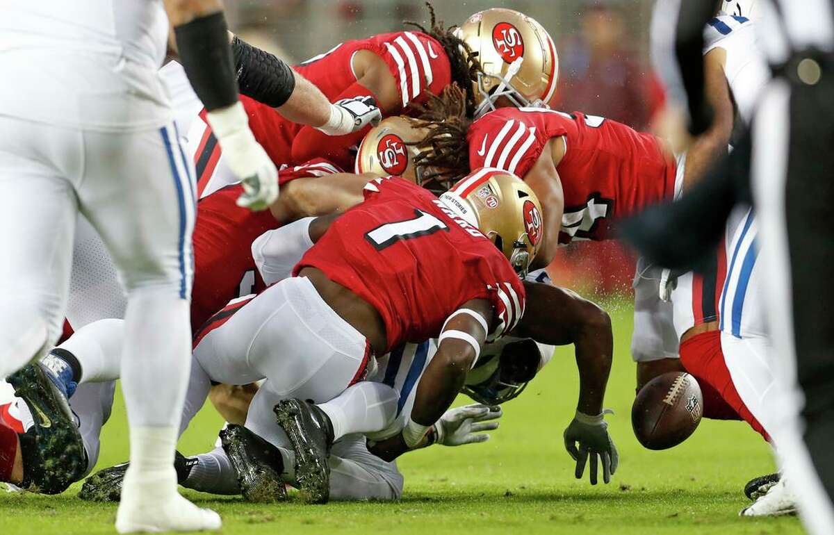 Colts vs. 49ers photos in rain during NFL Week 7