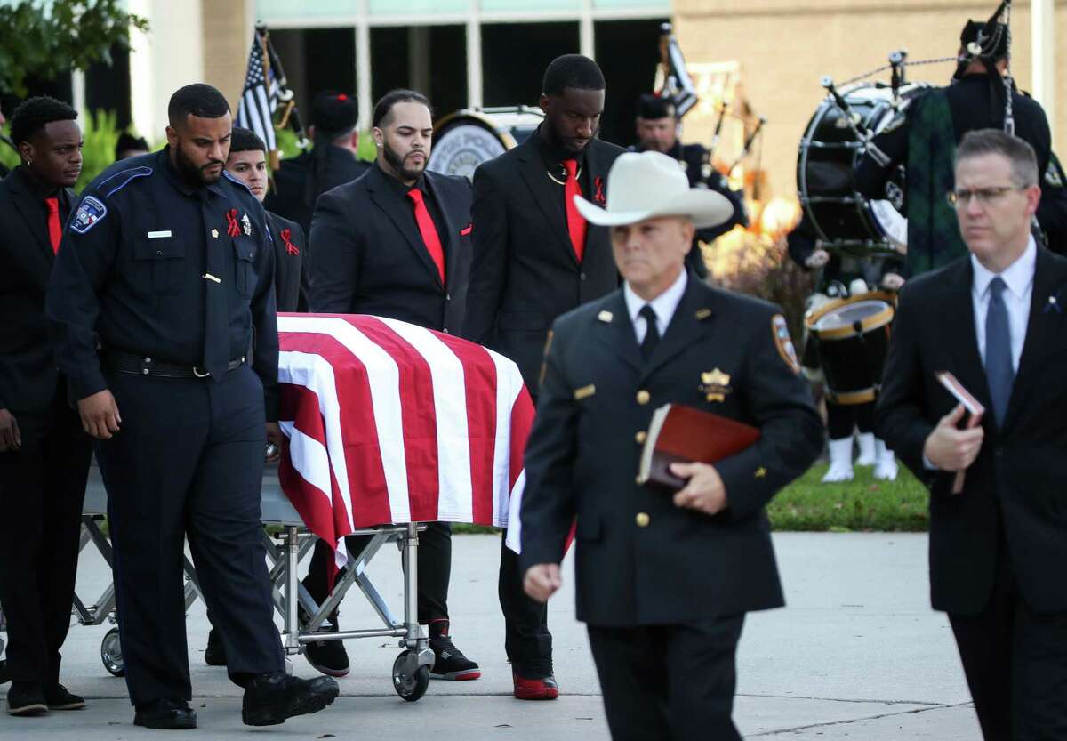 Deputies Line Up By The Dozen To Honor Slain Pct 4 Deputy Kareem Atkins