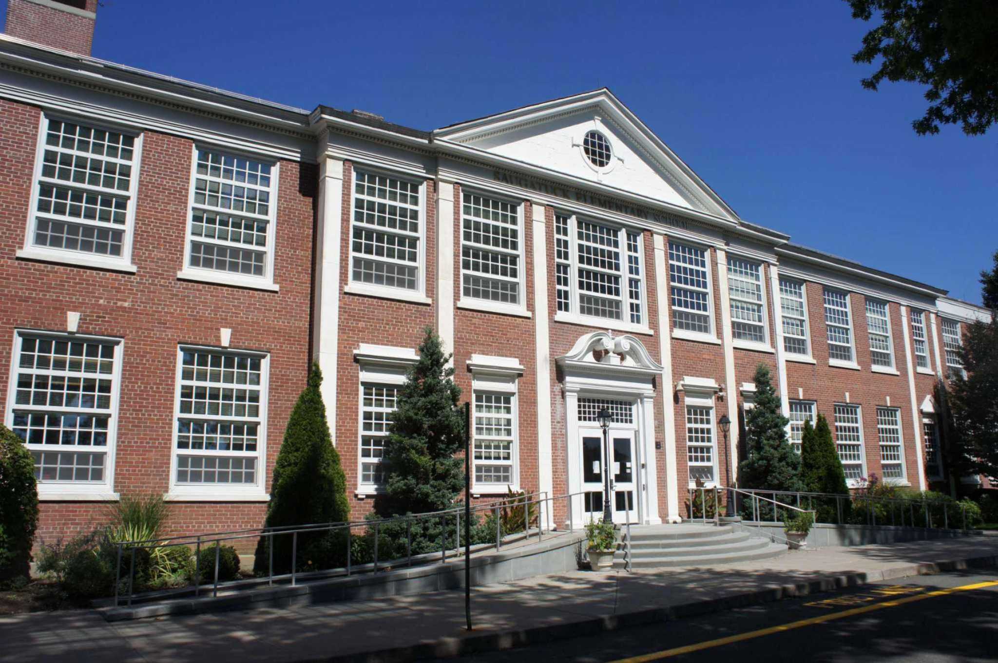 Westport superintendent looking into possible mold following tip - Vimarsana News