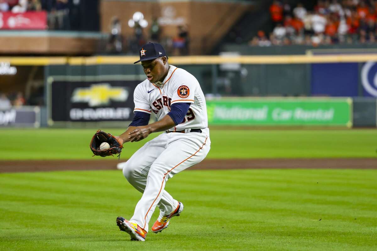 5 Key Moments From Astros' World Series Game 1 Loss To Braves