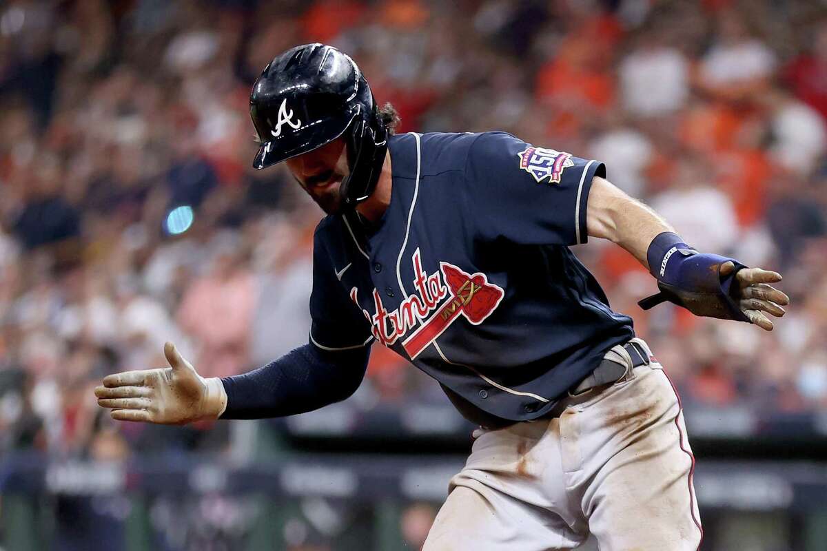 Braves' Dansby Swanson and Adam Duvall lead CLUTCH rally in 9th to lead  Braves to win! 