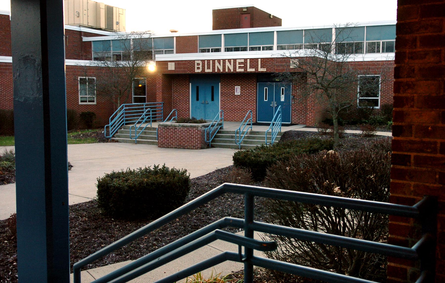 Stratford police break up fight at Bunnell High football game