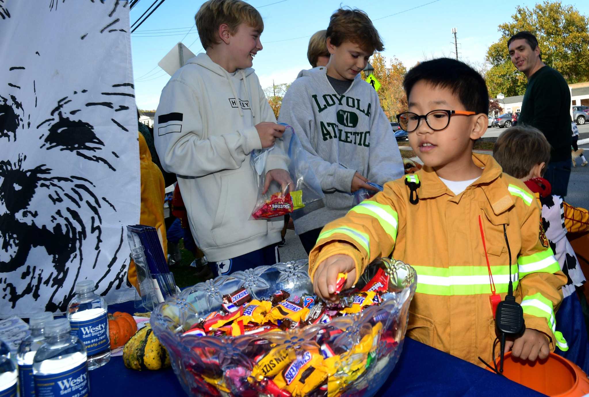 Middletown police offer safety tips for Halloween trick or treating - Vimarsana News