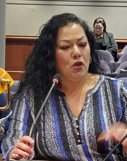 Former Bridgeport school board member says she was Sen. Bradley's victim - Vimarsana News