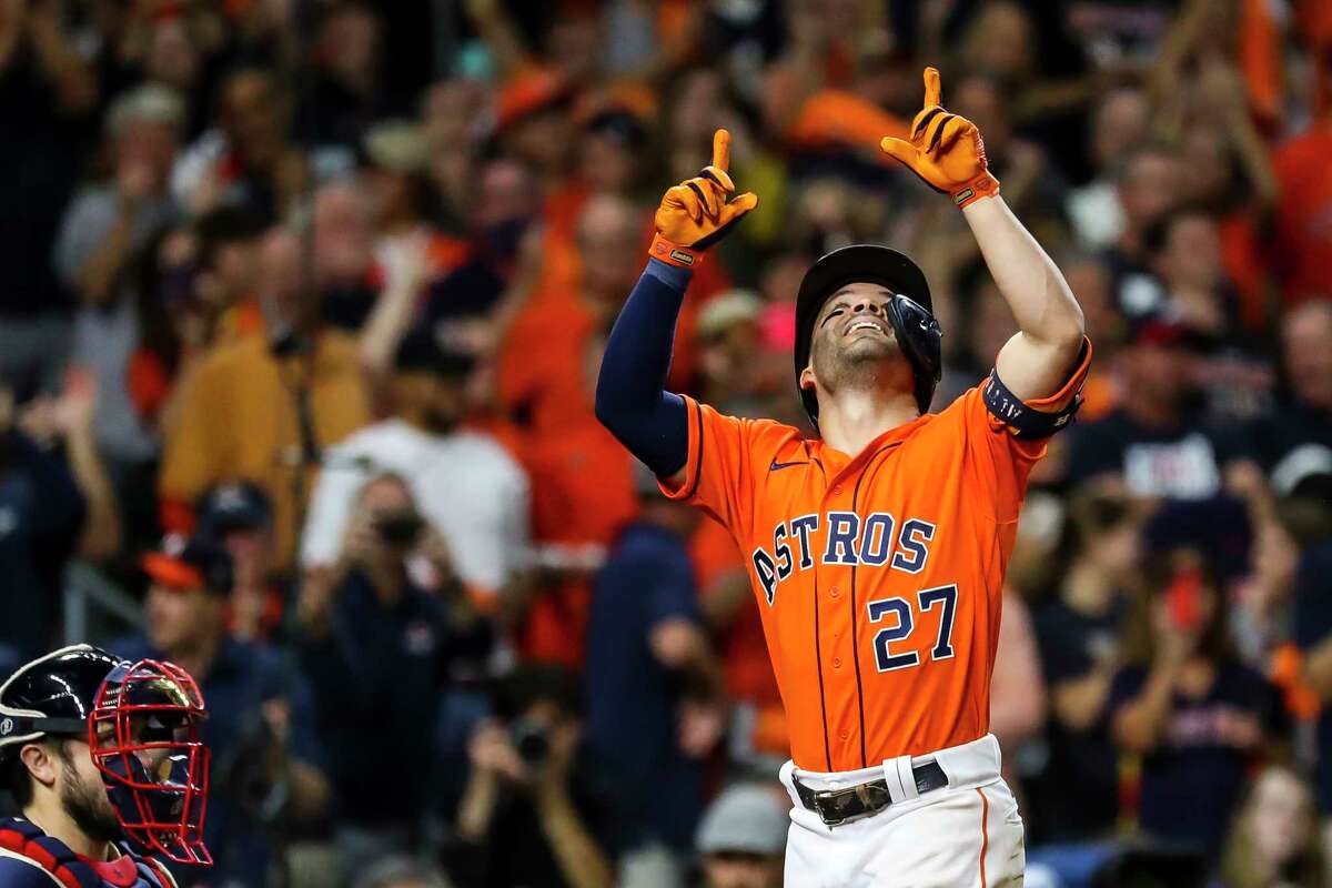 Jose Altuve leads Astros to victory