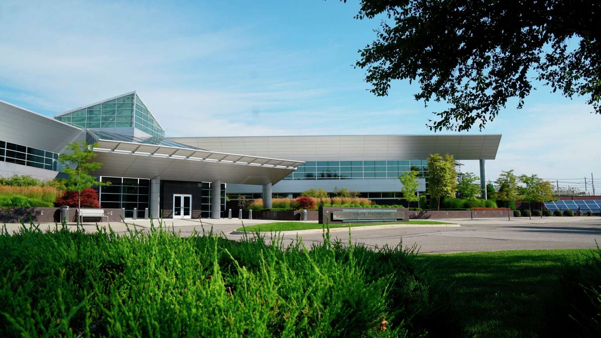 GOP House panel strips $40 million from Hemlock Semiconductor project in Michigan