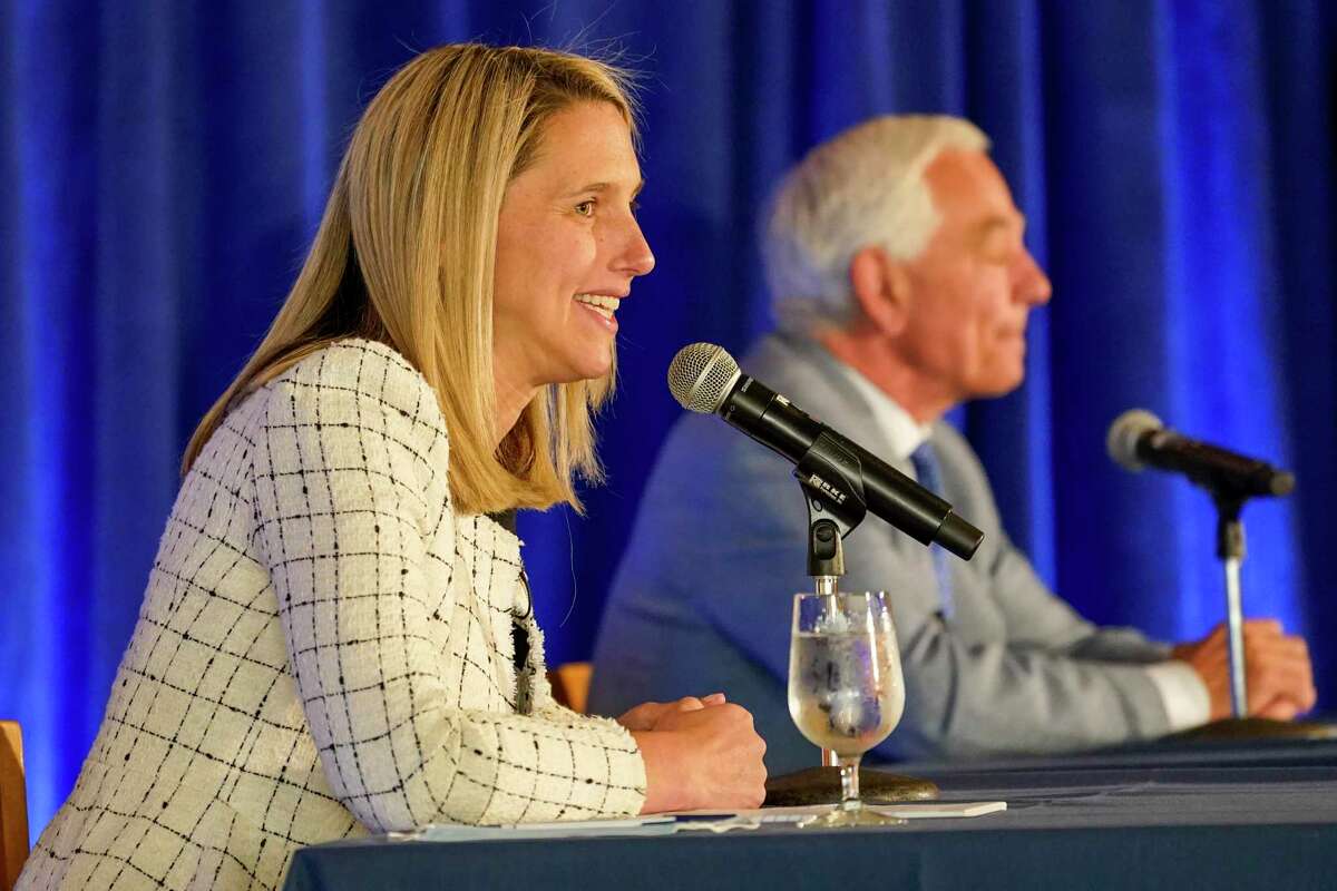 State. Rep. Caroline Simmons, left, D-Stamford, and former New York Mets manager Bobby Valentine, an unaffiliated candidate, debate during a Stamford mayoral debate Thursday, Oct. 21, 2021, in Darien, Conn.