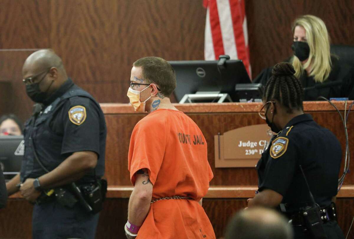 Neighbors smelled odor for weeks before shocking discovery of child corpse in west Houston apartment