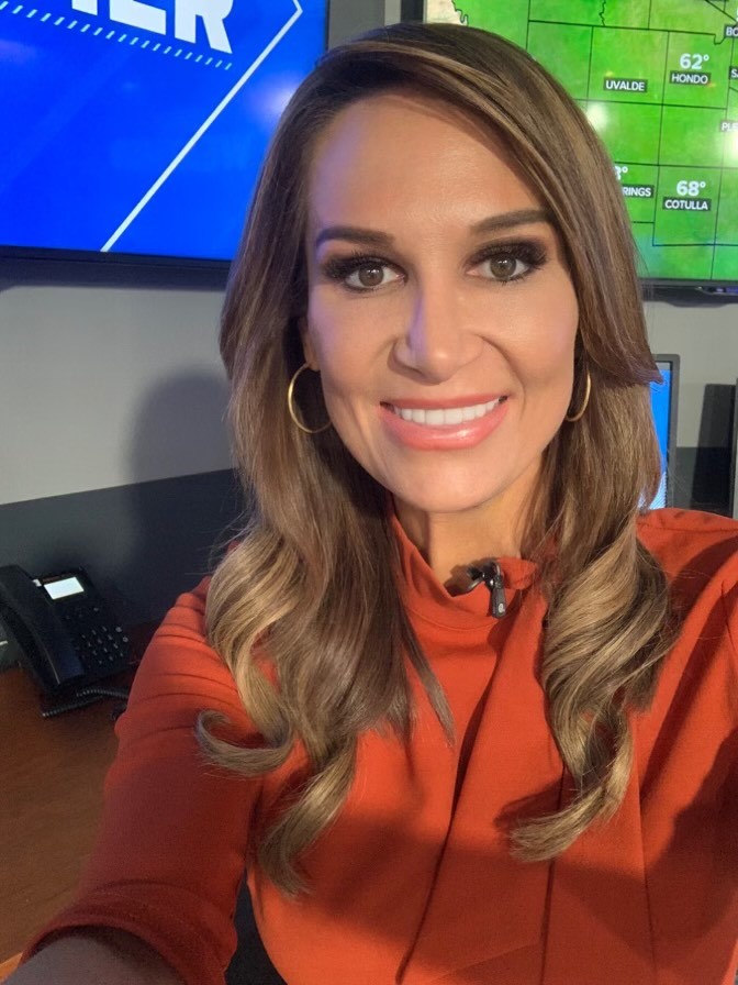 'Family comes first': KENS 5 meteorologist Stacia Willson set to leave station in November to be closer to her parents - Vimarsana News