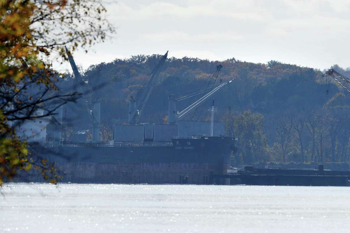 GE wants to build offshore wind turbine parts at Port of Coeymans