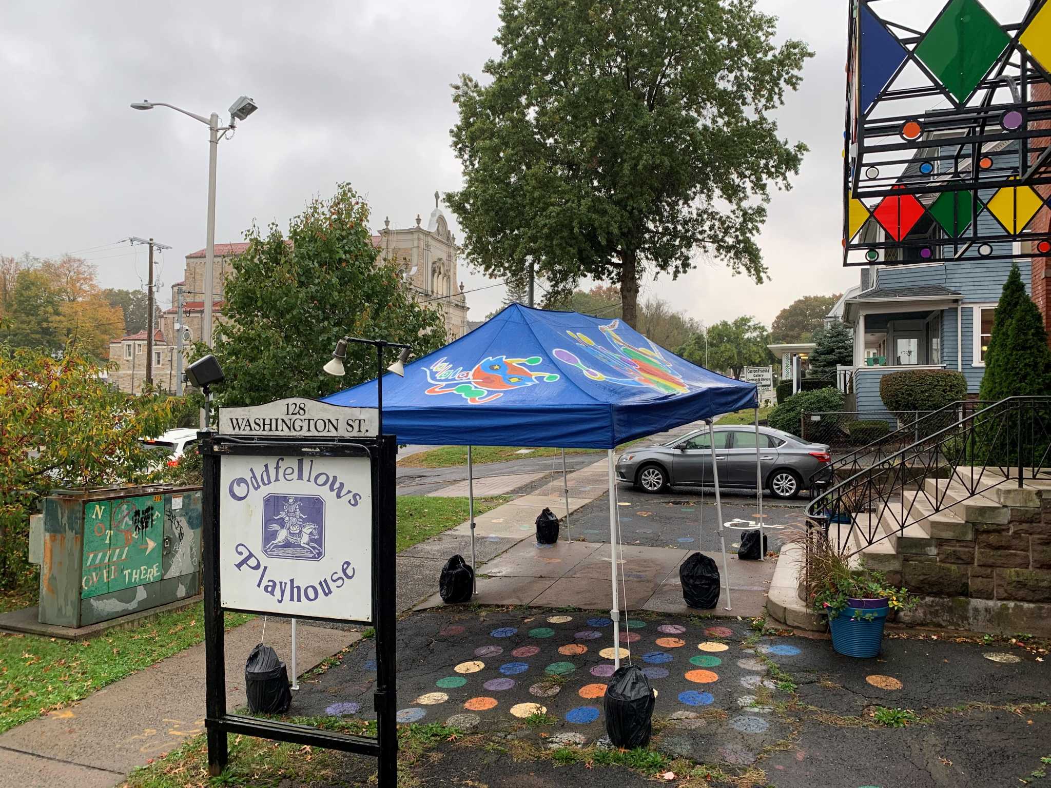 Tent stolen from Middletown youth theater replaced through community kindness - Vimarsana News