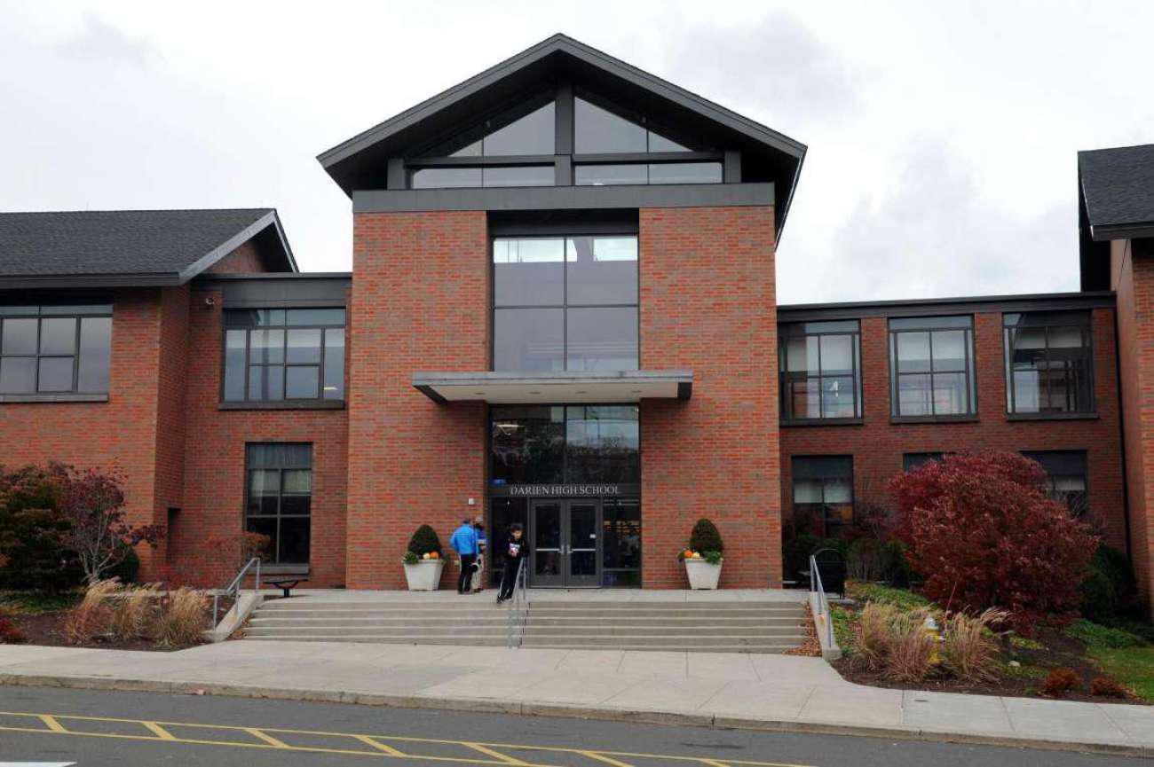 Darien parents criticized the district's strategic plan. School board members pushed back. - Vimarsana News