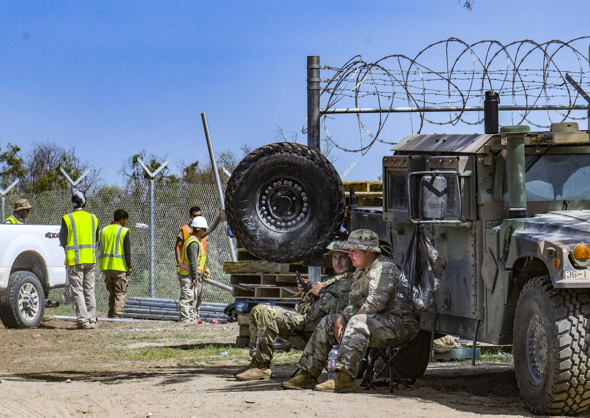 Shutting down trade, shooting across the Rio Grande: Gov. Abbott's GOP rivals talk border security - Vimarsana News