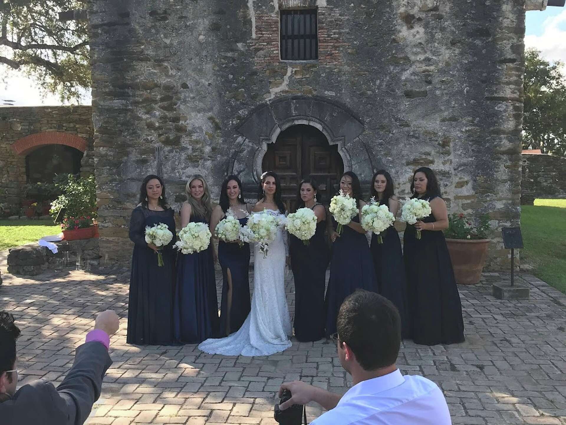 World Car Girl' Bequi Sierra married prominent San Antonio Attorney during  intimate ceremon, image size:1920x1440