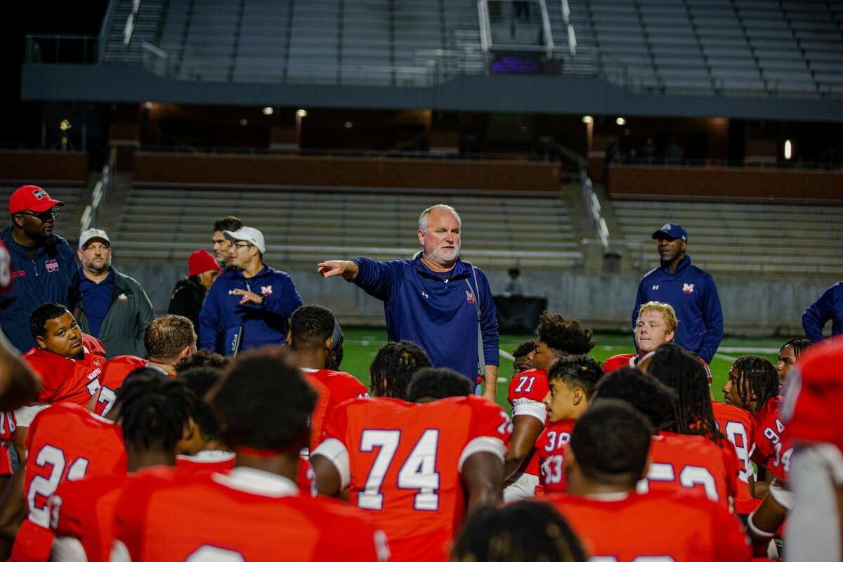 Friday Night Highlights: Manvel Hands Paetow First Loss