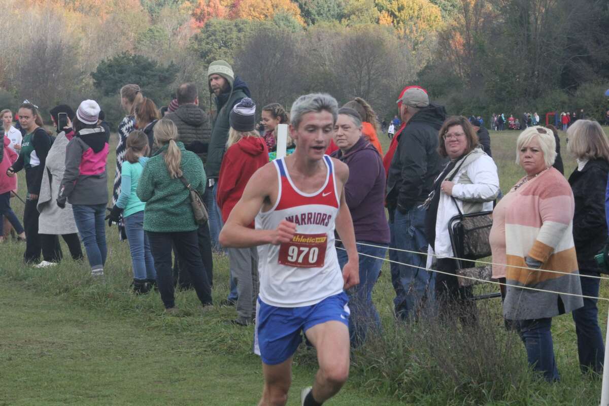 Chippewa Hills Jake O'Neil and the entire girls team has qualified for the cross country state meet.