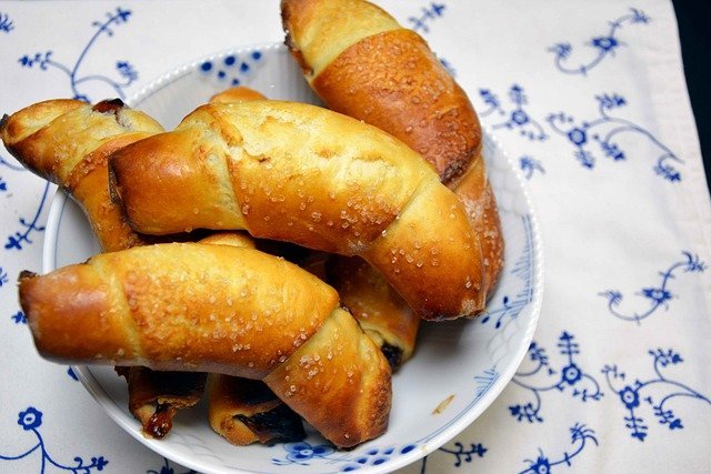 AMISH KITCHEN: A bridal shower and chicken club brunch ring - Vimarsana News