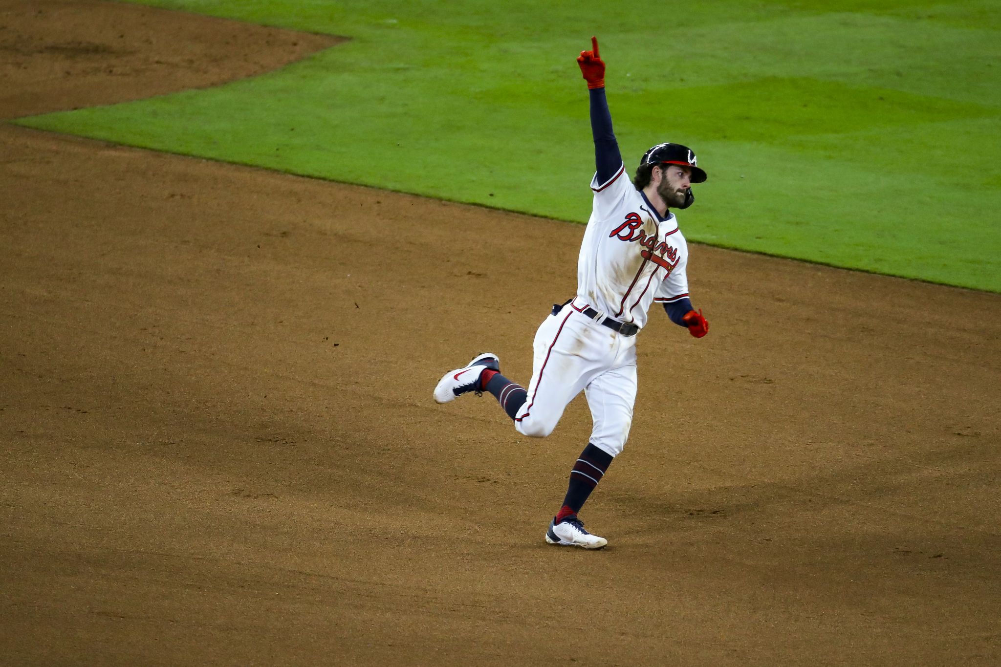 Dansby Swanson finally has game-changing moment as Braves move