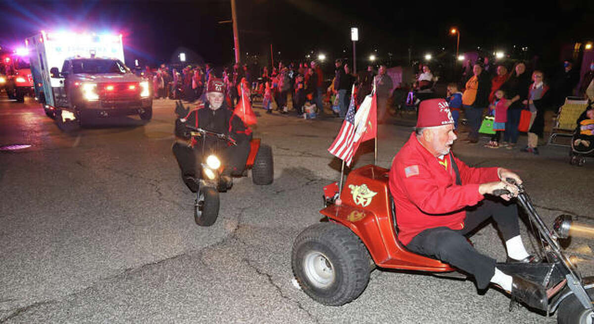 Alton Halloween Parade will honor Grandpa Gang