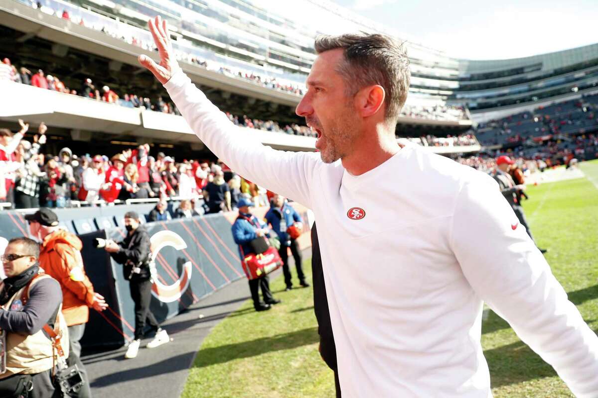 San Francisco 49ers' head coach Kyle Shanahan waves to the fans after Niners' 33-22 win over Chicago Bears in NFL game at Soldier Field in Chicago, IL on Sunday, October 31, 2021.