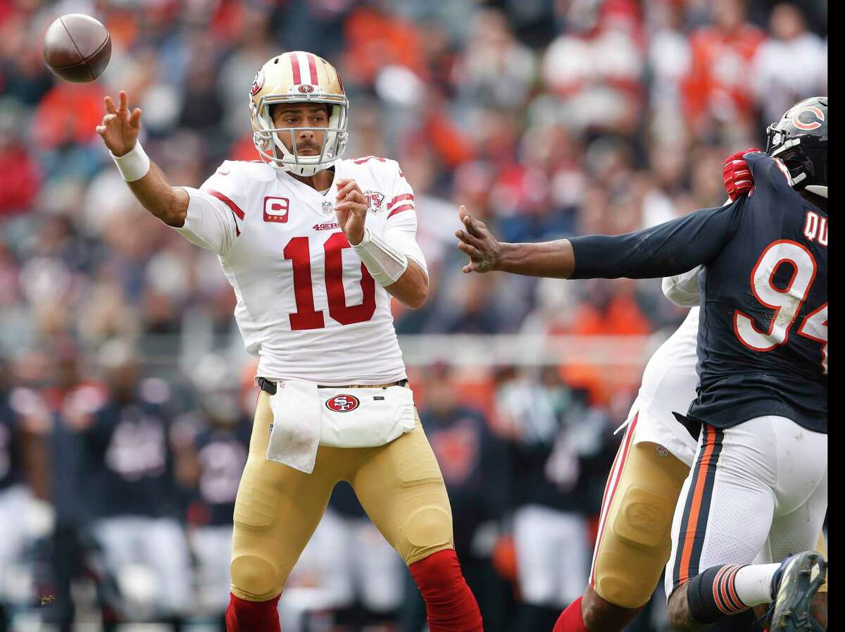 Jimmy Garoppolo played a big role in the 49ers’ win Sunday in Chicago.