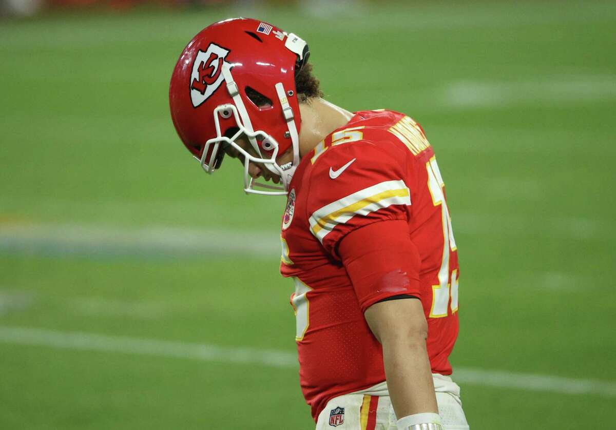 Patrick Mahomes and the Chiefs host the Giants at 5:15 p.m. Monday (ESPN/1050).